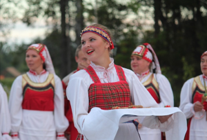 komi traditional dress