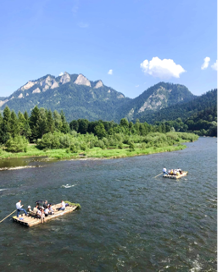 Dunajec river traditional rafting