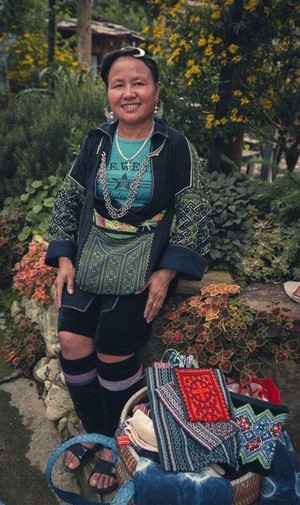 Picture2 Black H’mong elder named Lumi, showcasing her vibrant crafts